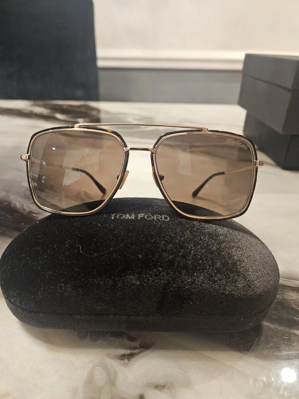 Women's Oversized Brown Gradient Sunglasses